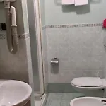 Hotel Montreal 3*