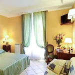 Montreal Hotel 3*