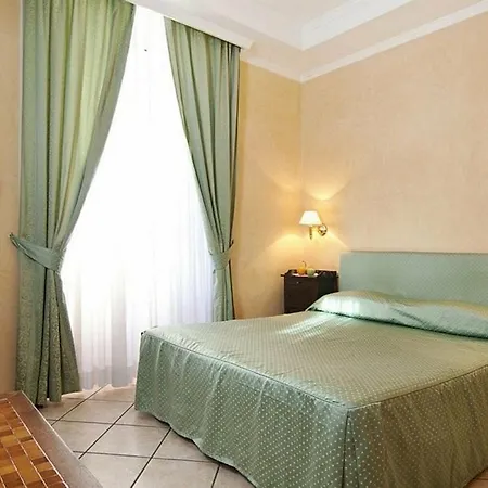 Montreal 3* Rome