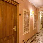 Montreal Hotel Roma