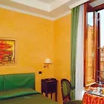Montreal Hotel Roma